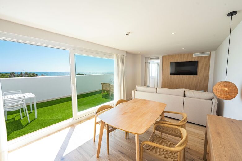 Hotel Punta Candor Suites