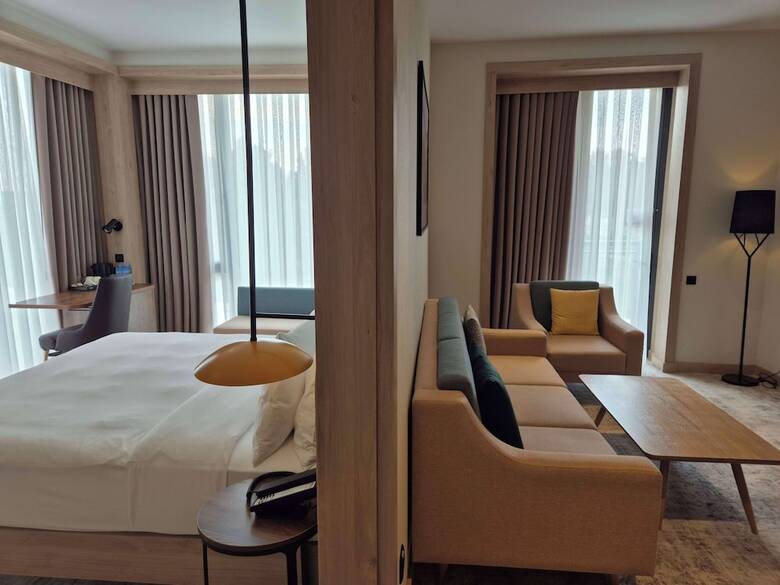 Hotel Hilton Garden Inn Termez Airitom