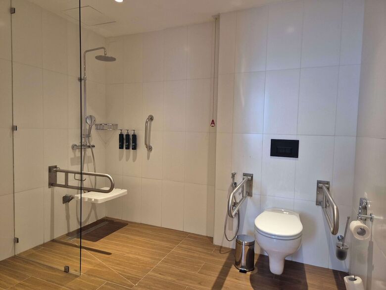 Hotel Hilton Garden Inn Termez Airitom