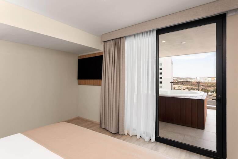 Hotel Wyndham Garden Mazatlan Marina