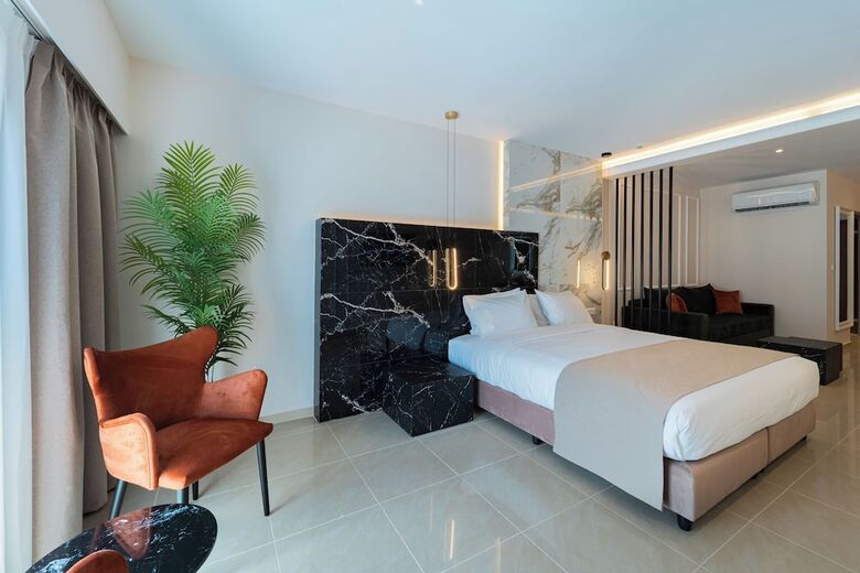 Hotel Philia Center Suites