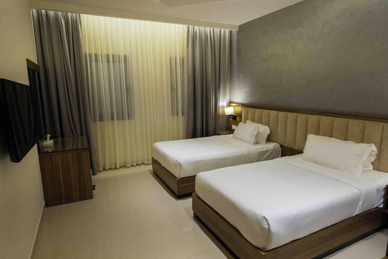 The Plaza Hotel And Resort