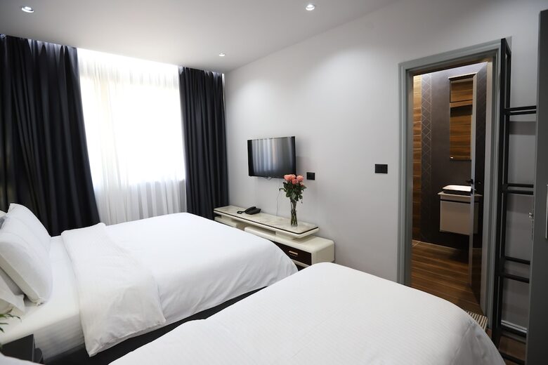 Imperator Hotel