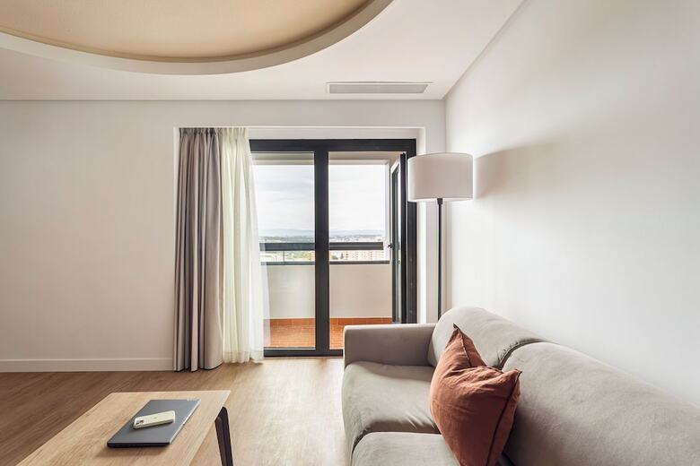 Hotel B48 Valencia Feria
