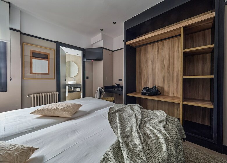 Hotel B48 Oviedo �pera