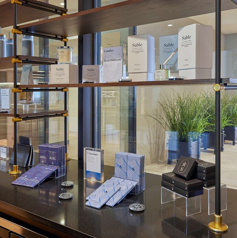 Hotel Sable At Navy Pier Chicago, Curio Collection By Hilton