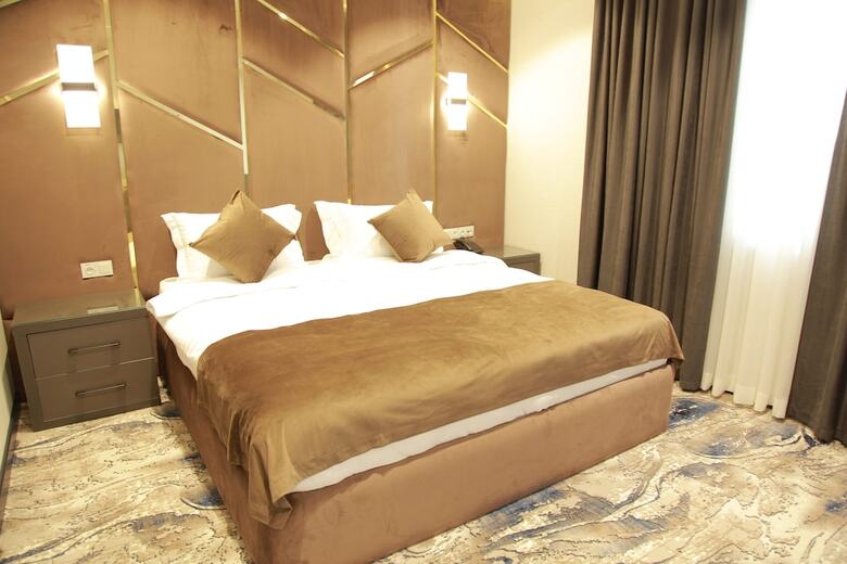 Unique Airport Hotel