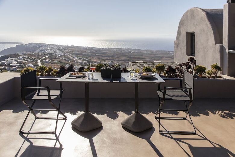 Hotel Nimbus Santorini