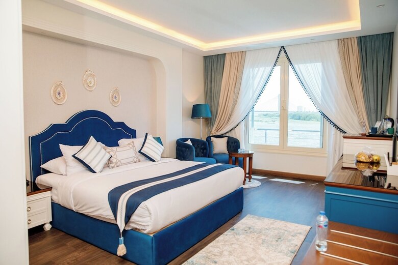 Nile Transport Hotel