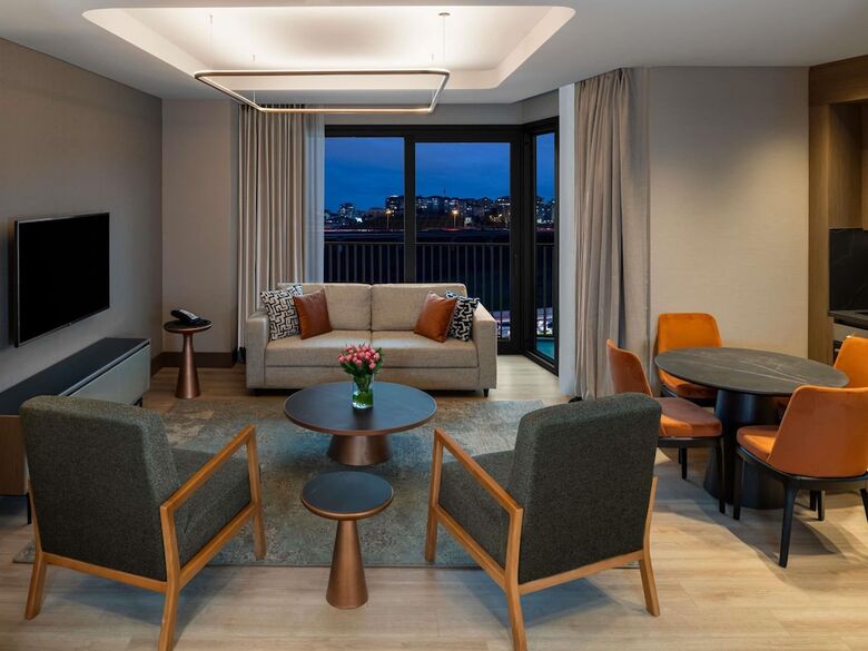 Hotel M�venpick Living Istanbul Saklivadi