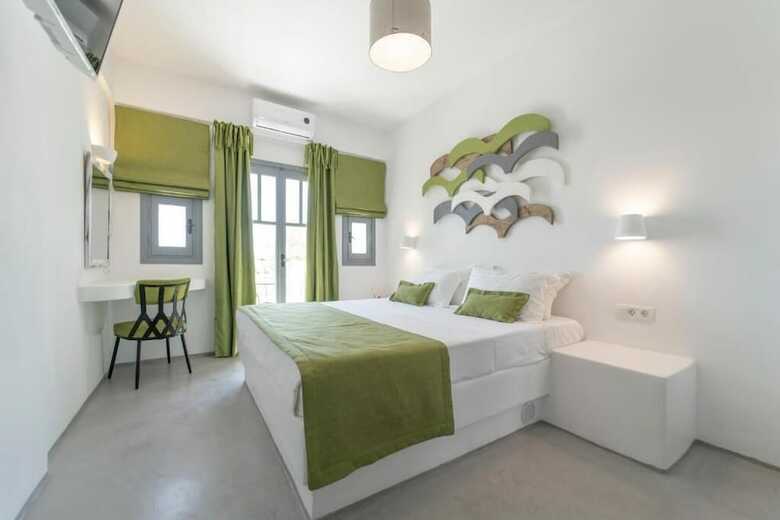 Black Coast Hotel Santorini