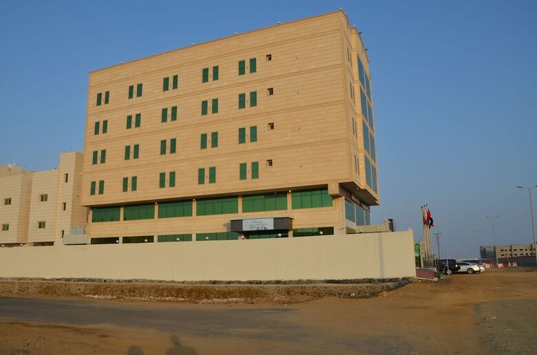 Golden Armada Hotel
