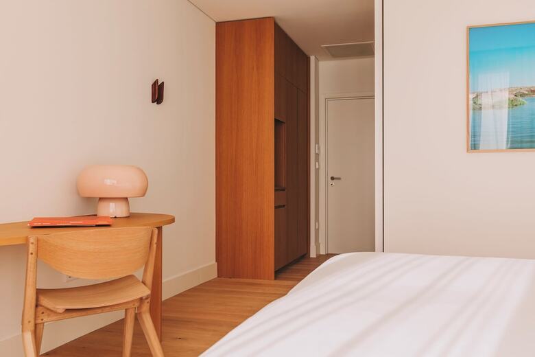 Hotel Lenscape Coterie