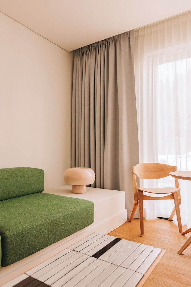 Hotel Lenscape Coterie