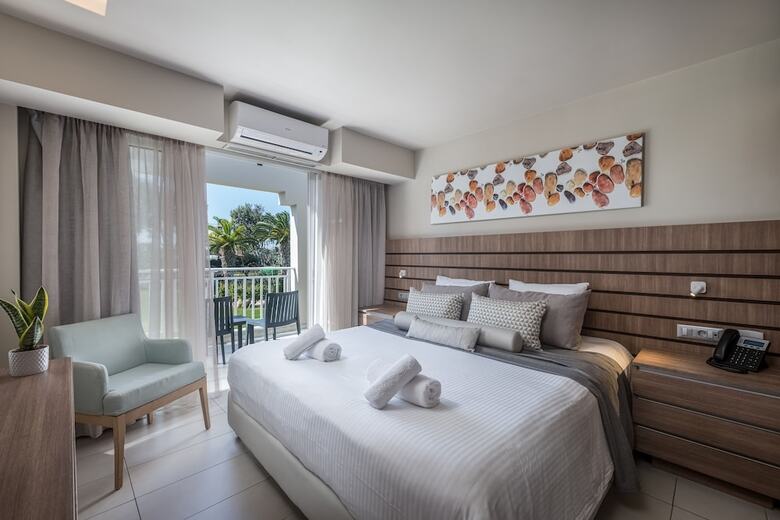 Hotel Akti Coast Club