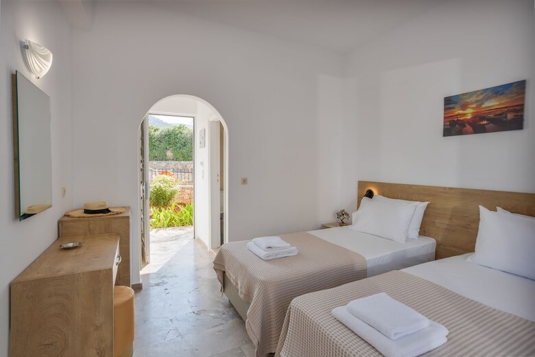 Hotel Amara Seaside By Estia