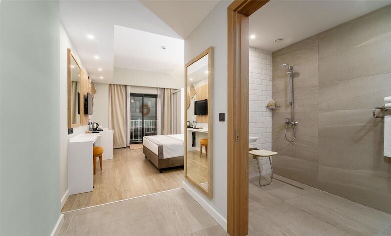 Arcanus Hotels Trendline Side