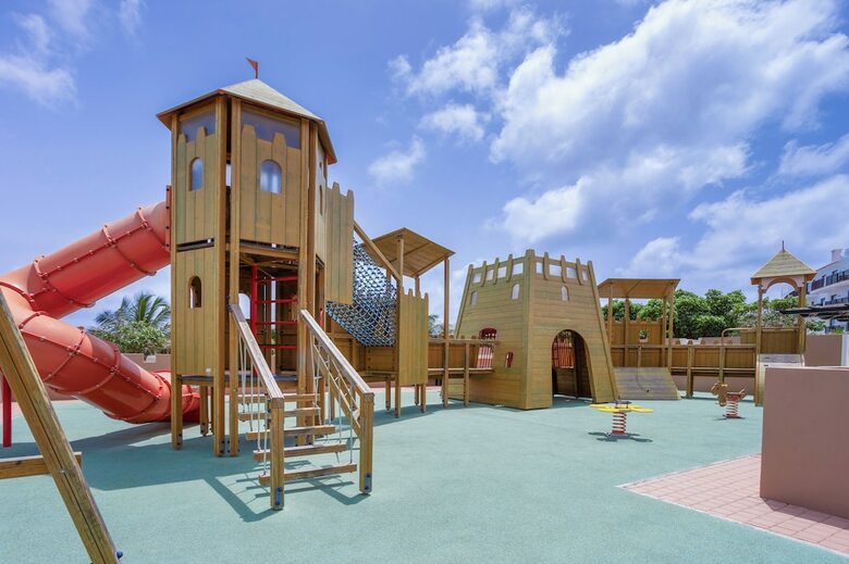 Hotel Sol Dunas Family Fun