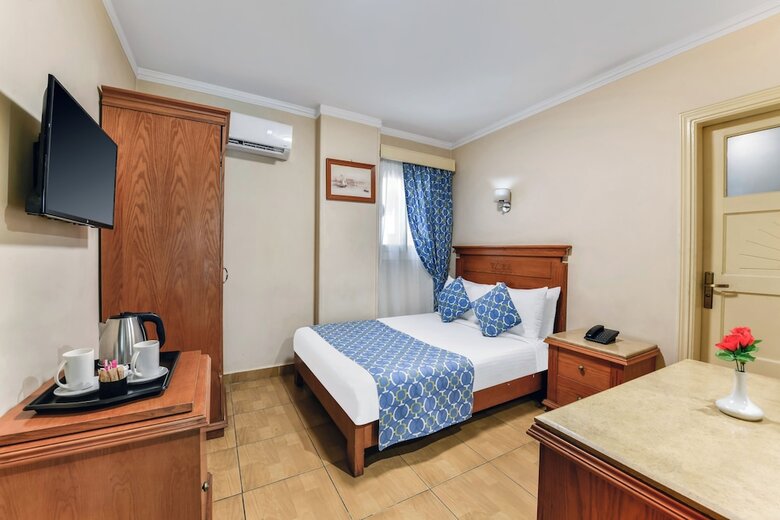 Aura Inn Tiba Pyramids Hotel