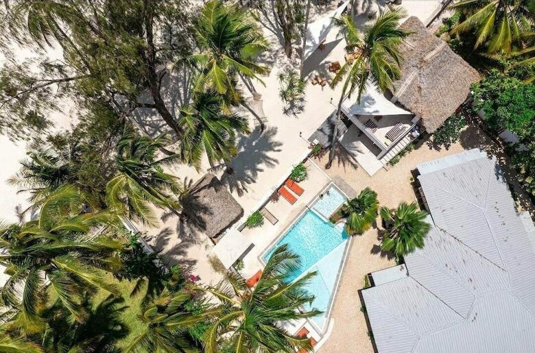 Seashore Hotel