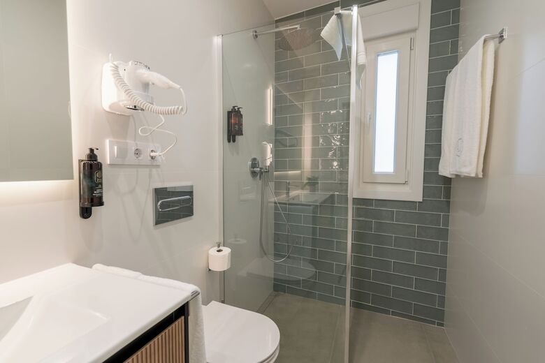 Aparthotel C�es Luxury Suitel Areosa