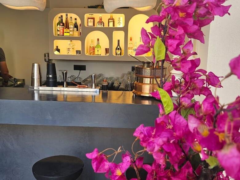 Cabana White Boutique Hotel