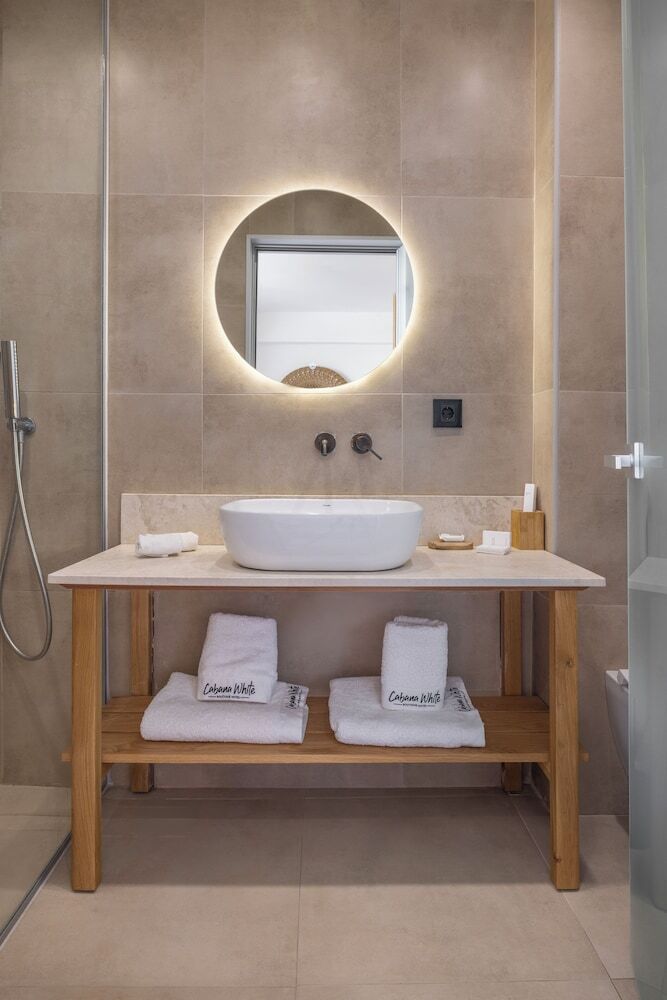 Cabana White Boutique Hotel