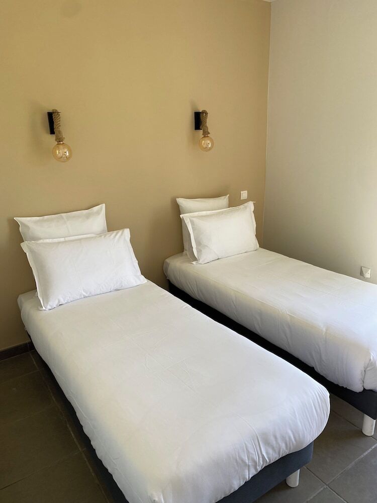 Hotel Golf Resort De Digne By Adonis