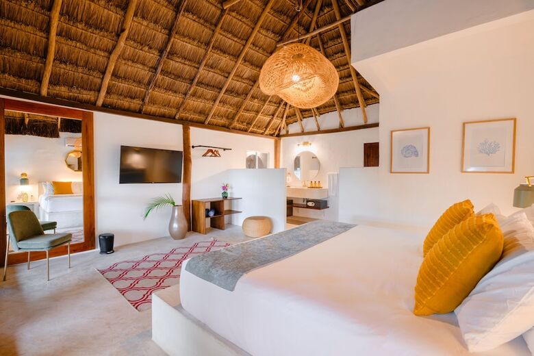 Azulea Bacalar Hotel & Spa - Lagoon Front