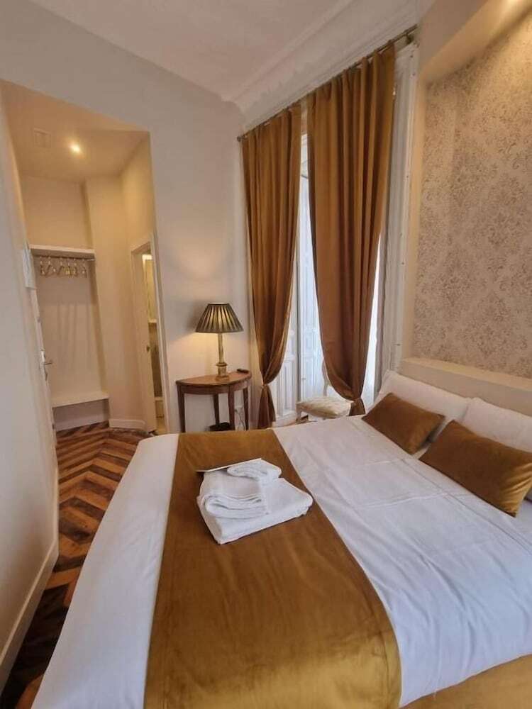 Hostal Le Petit Palu Flora