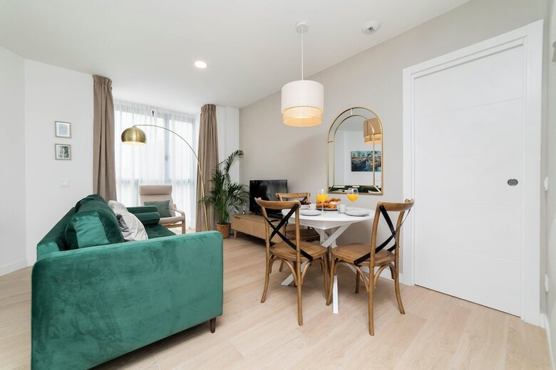 Hostal Aurora Stays By Charming