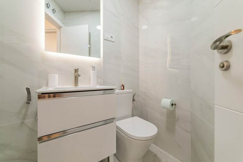 Hostal Aurora Stays By Charming