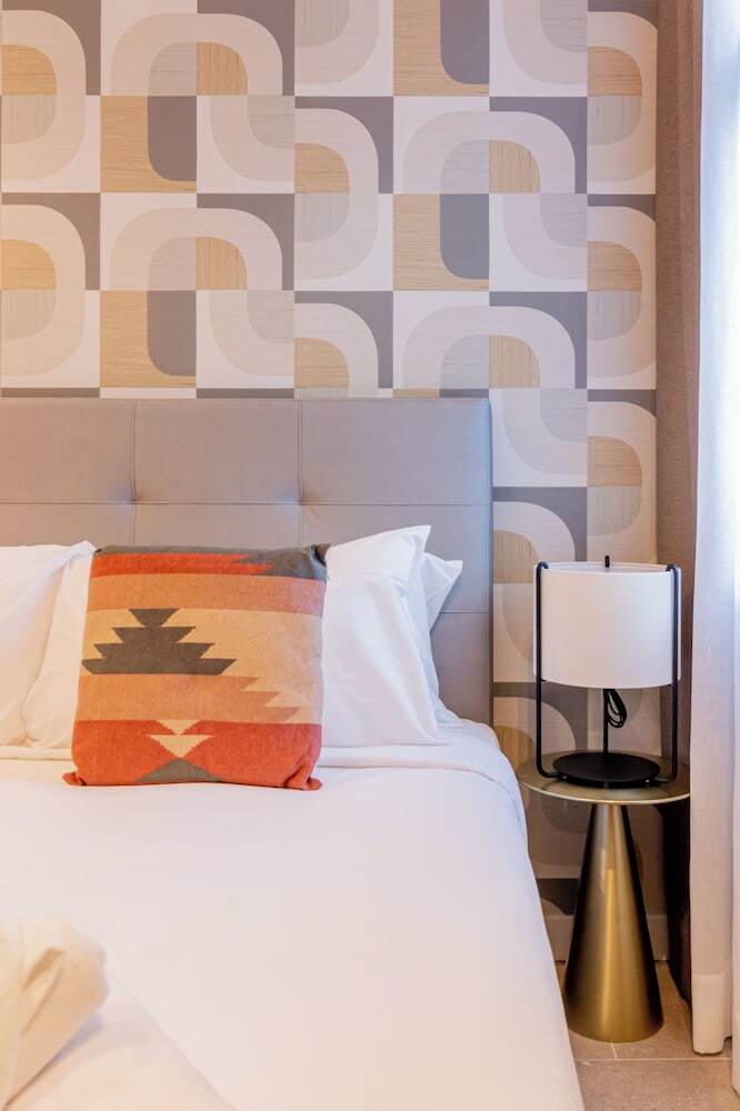 Hotel Home Art Apartments Bernab�u