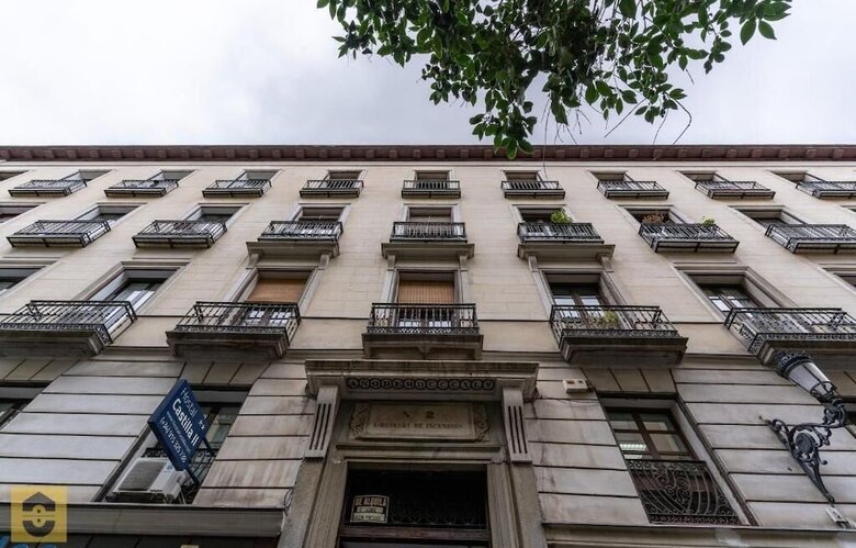 Aparthotel Lofts Puerta Del Sol