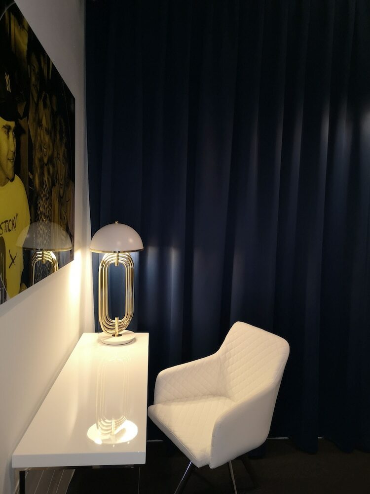 Hostal Modular Rooms Hotels