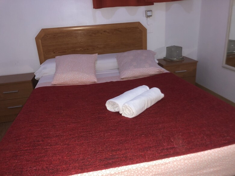 Hostal Village  Multicolor - Adults Only