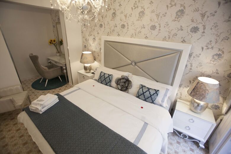 Hostal Boutique Palace - Adults Only