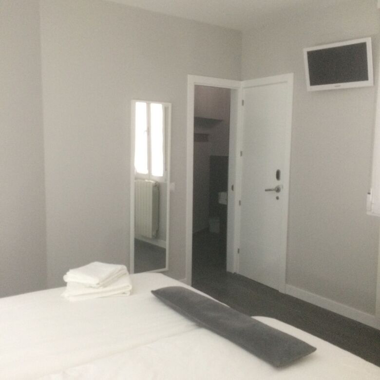 Diezmadrid Hostal