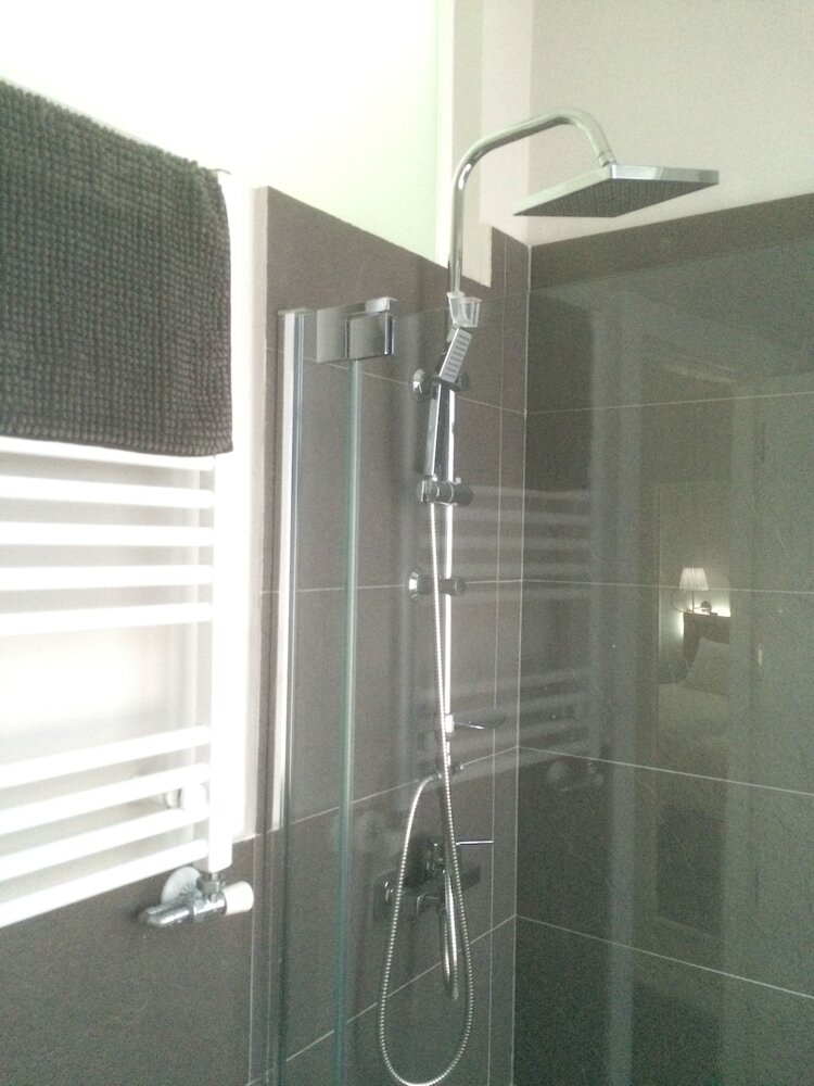 Diezmadrid Hostal