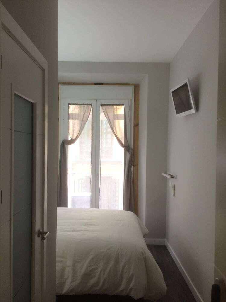 Diezmadrid Hostal