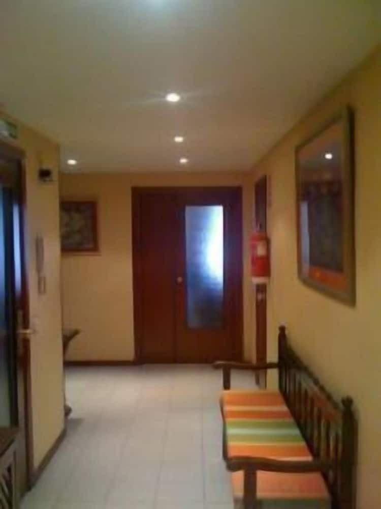 Hostal Hispania Residence - Hostel