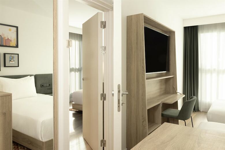 Hotel Hampton By Hilton Malaga Martiricos