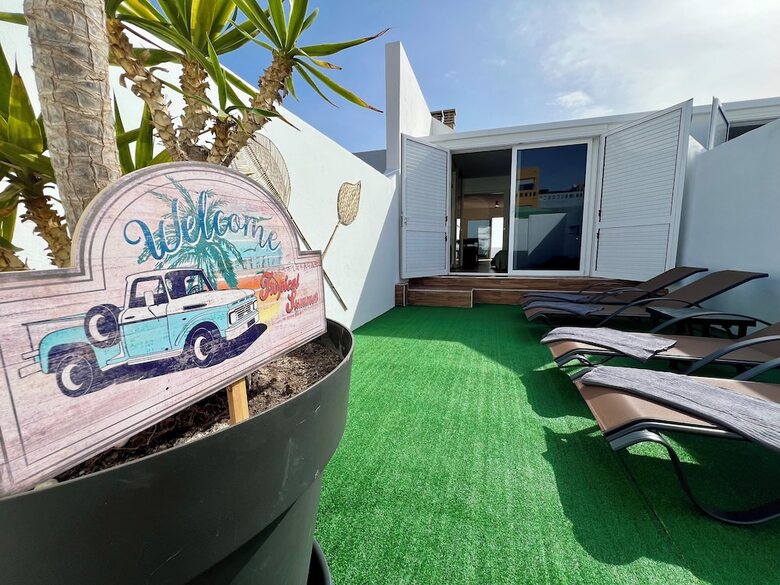 Sea View Bungalow With Communal Pool