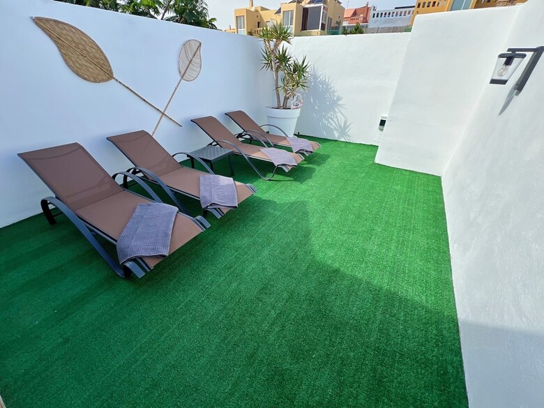 Sea View Bungalow With Communal Pool