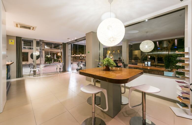 Aparthotel Apartamentos Flats Friends Atlantida