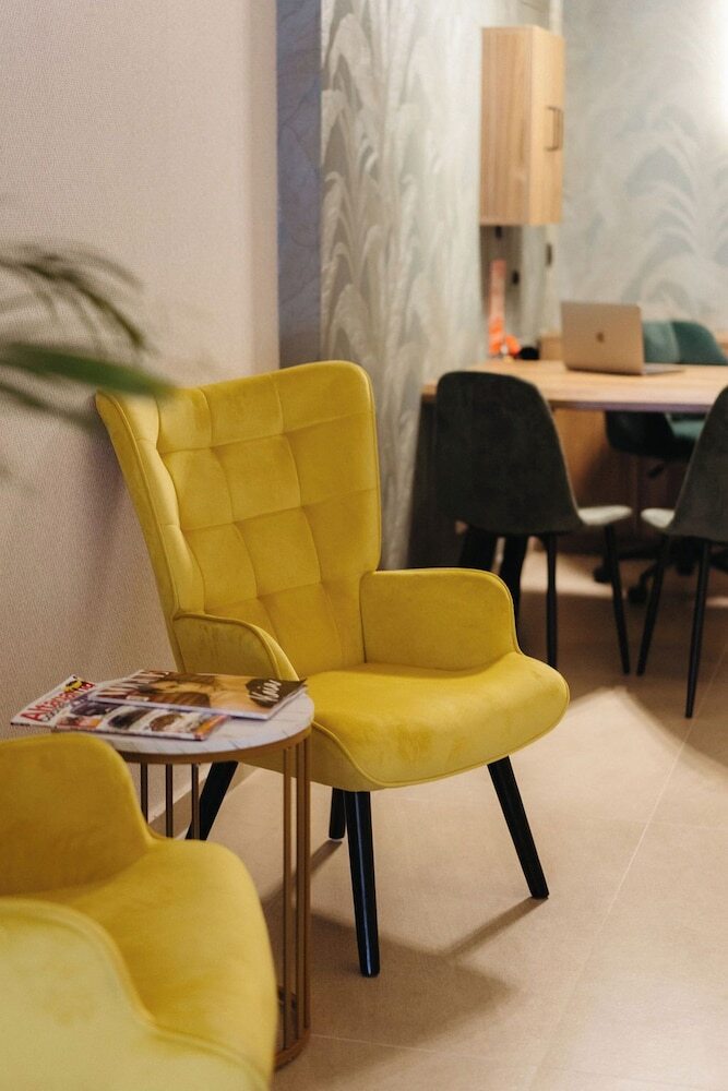 Hotel Emily Suites