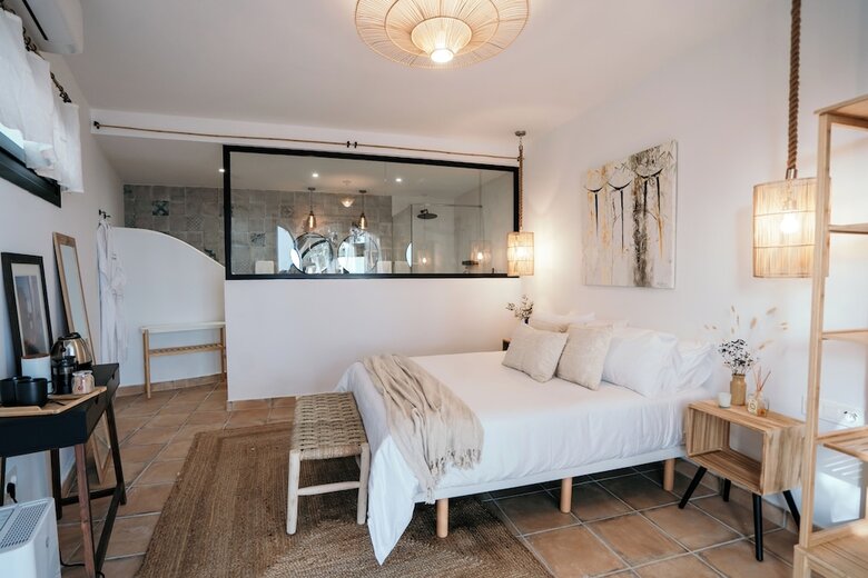 Bed & Breakfast Hearts & Home