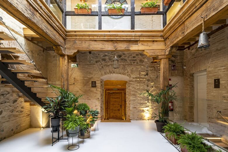 Hotel Dobo Azacanes Hostal