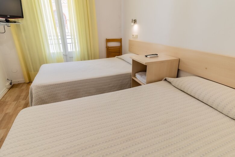Hostal Fonda Can Dalf� By Vivere Stays
