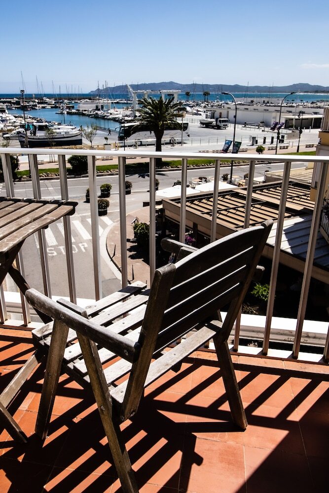 Hostal Fonda Can Dalf� By Vivere Stays